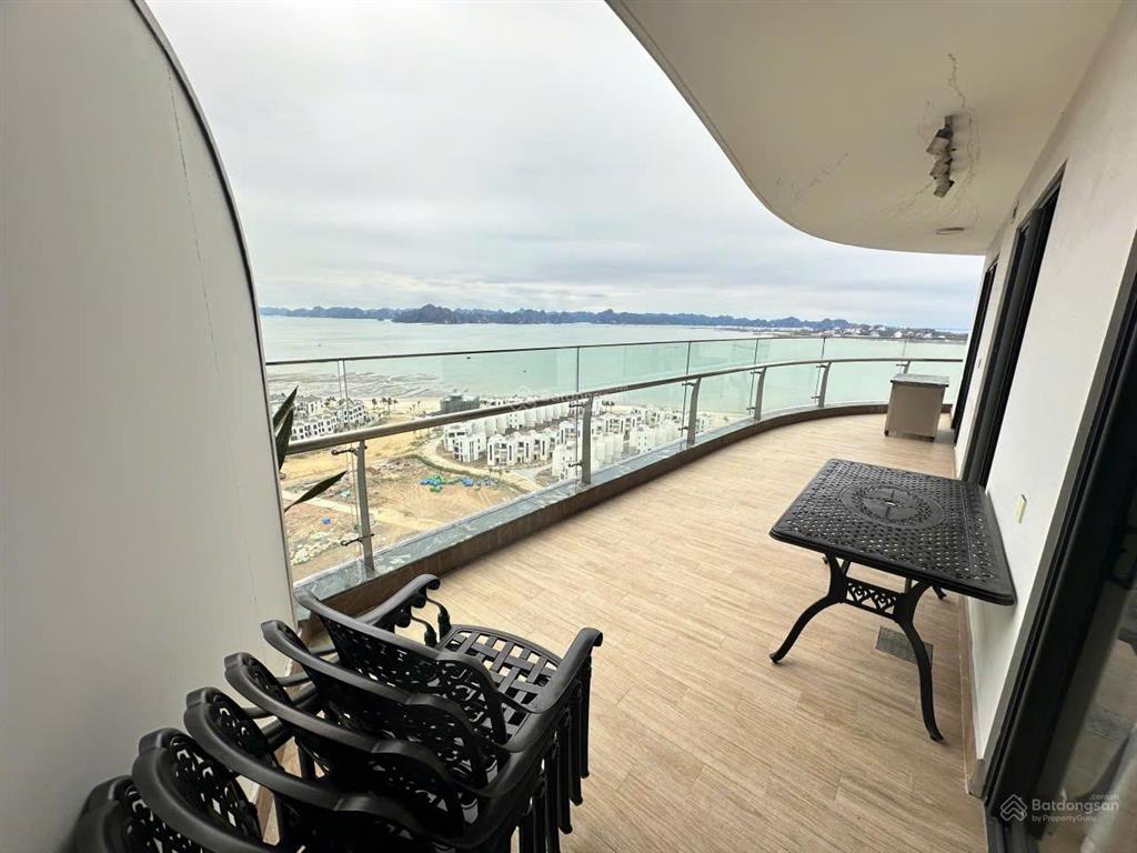 Cần cho thuê 3 pn citadines tầng cao ban công rộng