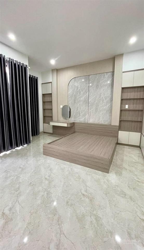 Bán nhà khu gara quyền phường quang trung