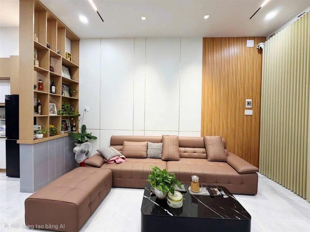 Bán nhà mặt phố tại nguyễn văn cừ, 10,3 tỷ, 75,8m2, siêu hot chỉ với