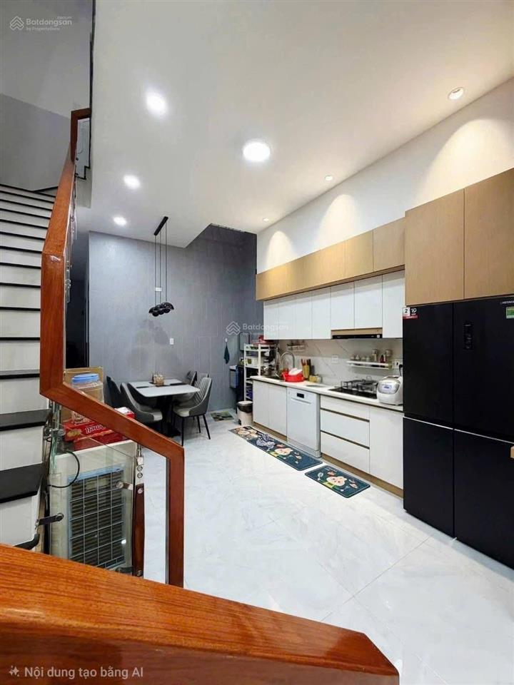 Bán nhà mặt phố tại nguyễn văn cừ, 10,3 tỷ, 75,8m2, siêu hot chỉ với