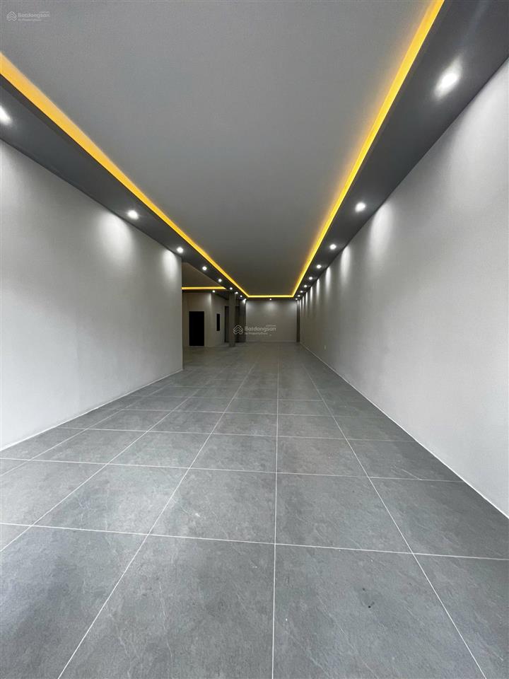 Bán nhà mặt phố nguyễn trung trực, cách đống đa 50m, gần ngân hàng acb. thuận tiện kinh doanh