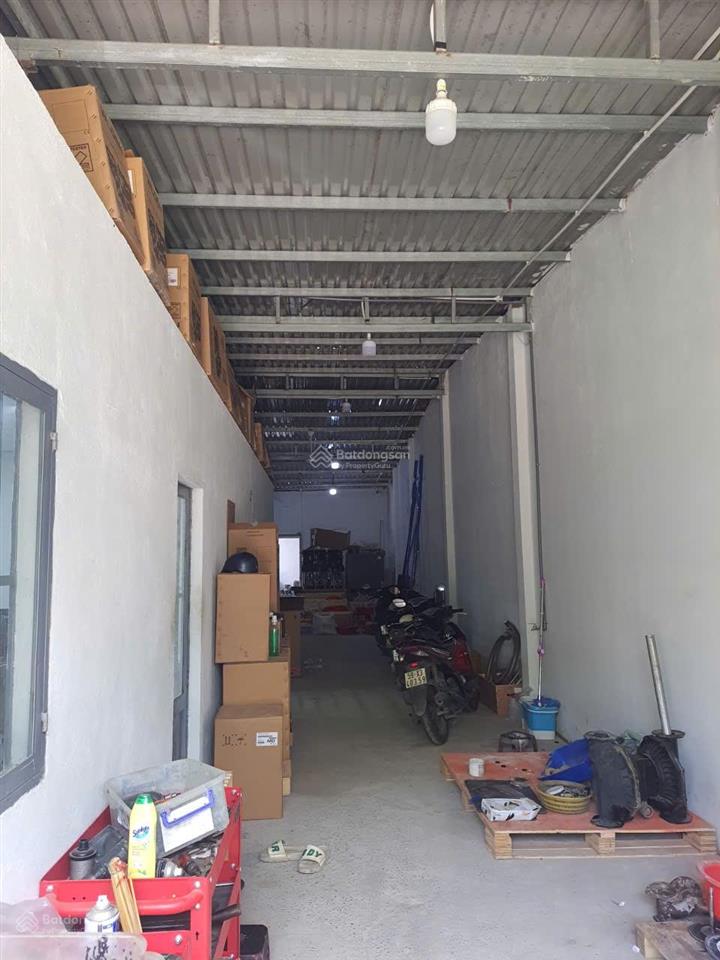 Binh chiểu. dt = 168m2. căn nhà cấp 4 1 vp, 1 pn, 1wc. đang cho thuê vp và kho