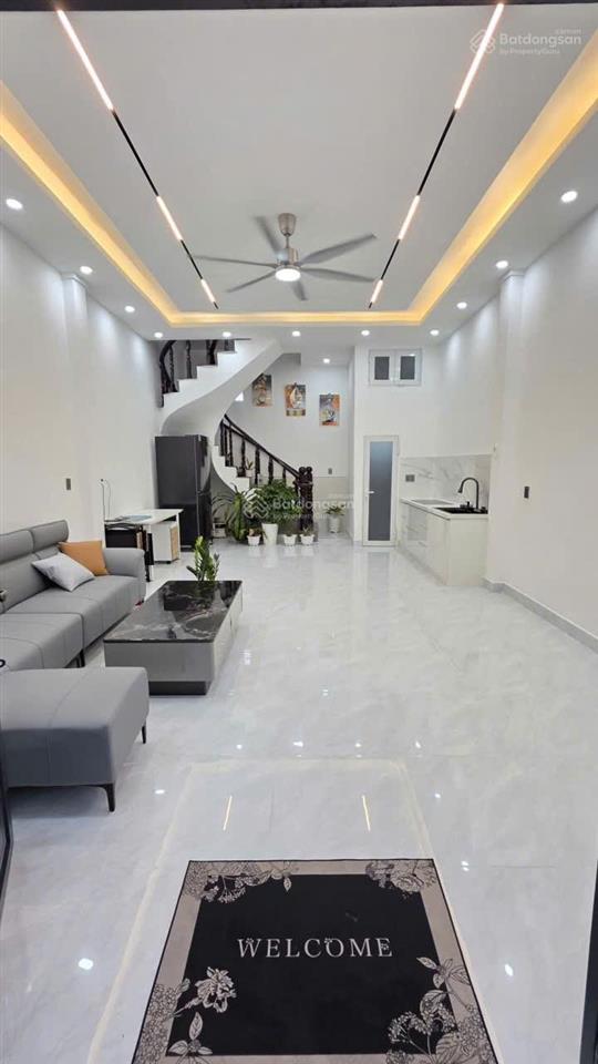 3 lầu gồm 4pn 4wc t. gần chợ đầu mối thủ đức. diện tích  48.4m² giá 5,5ty