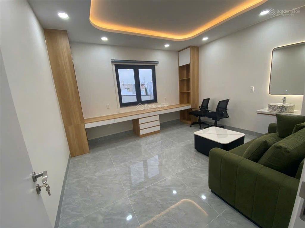 Nhà mới ở ngay  gồng bank hết nổi  trả giá là bán
đường 2 trường thọ giá 8ty nhà trệt 2 lầu