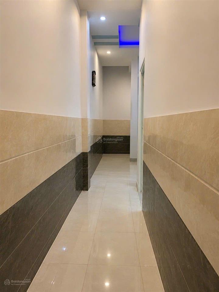 Nhà 2t kdc xi măng hà tiên, linh xuân 70m (4x17.5)  3pn 2wc, có pn trệt đường 8m ô tô