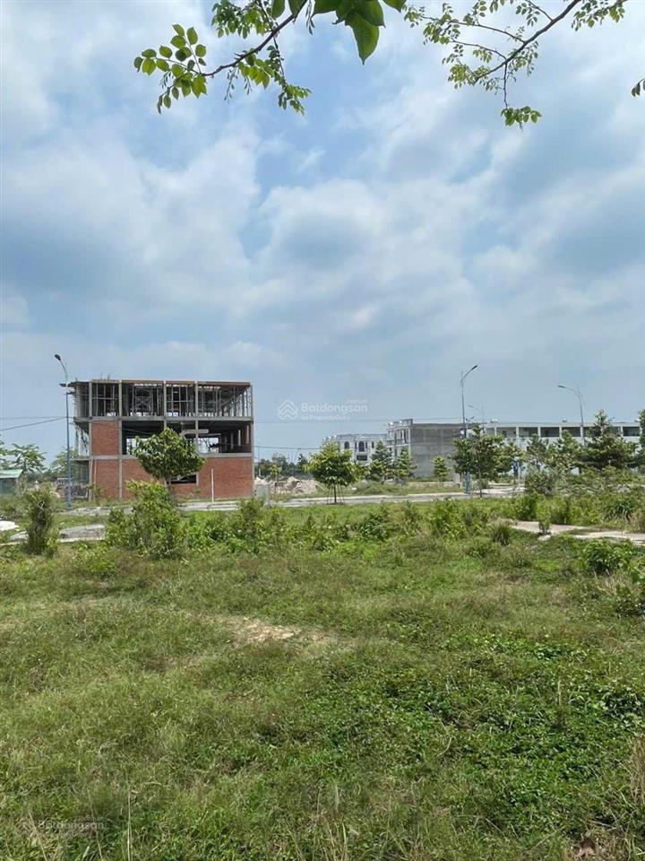 Mở bán dự án đức phát 3 ngay mặt tiền đường ql13 diện tích 95m2 giá 4tỷ1