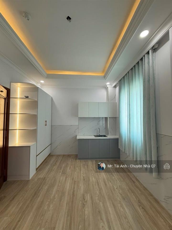 Thanh lý mặt tiền mai văn vĩnh ngang 5,5m//6 tầngthang máy xịn// dòng tiền 750 triệu/năm  22,9 tỷ