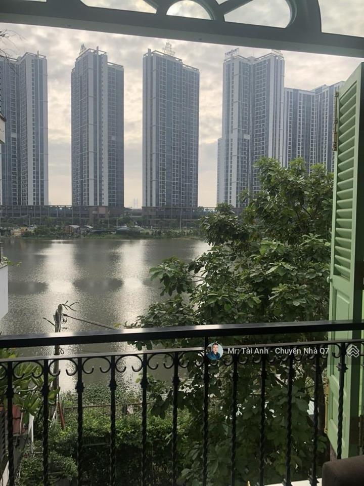 Biệt thự cổ điển, lô góc 2 mặt tiền nguyễn văn linh  ngang 9m view sông thoáng mát chỉ 17,3 tỷ