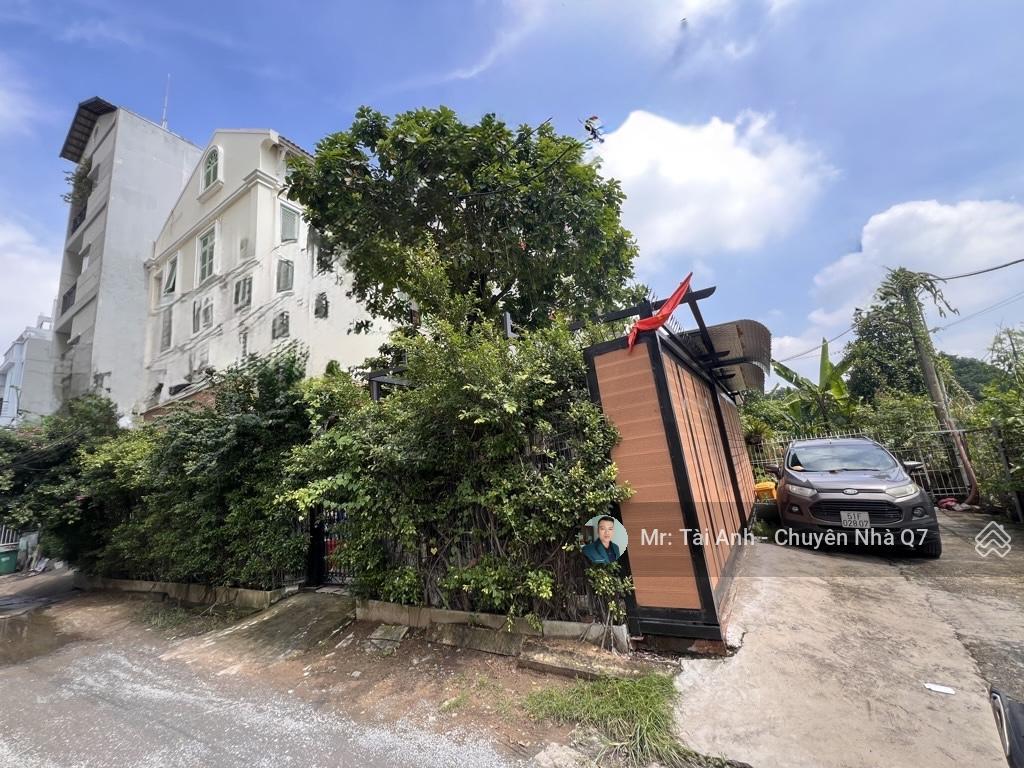 Biệt thự cổ điển, lô góc 2 mặt tiền nguyễn văn linh  ngang 9m view sông thoáng mát chỉ 17,3 tỷ