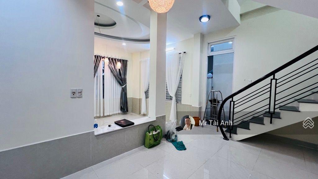 Biệt thự mini ngang 8,6m cách hoàng trọng mậu vài bước chân, view xinh xắn  chỉ 8,4 tỷ