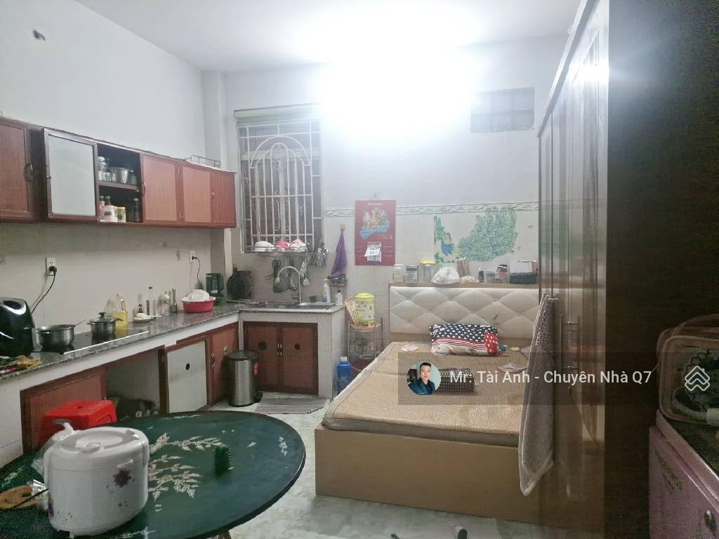 Bán nhà hẻm xe hơi phú thuận quận 7  4 tầng, 8pn, vừa ở vừa cho thuê, giá 9,8 tỷ