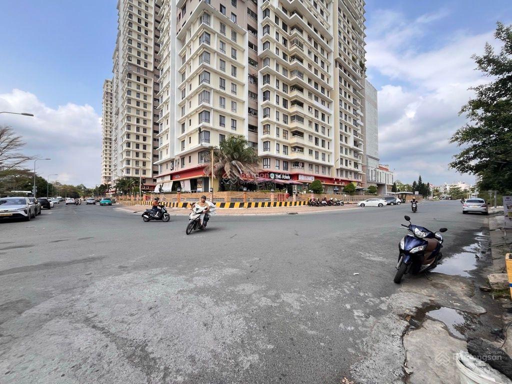 Bán nhà quận 7 ngang 6,5m nở hậu 15m  đường xe hơi 16 chỗ  gần phú mỹ hưng  giá 11,5 tỷ