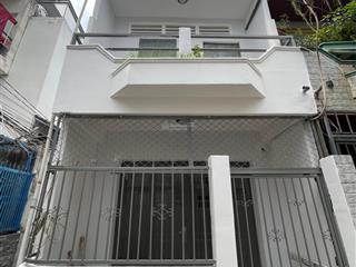 Nhà lô góc sổ hồng riêng  hẻm 3 gác 2 tầng không quy hoạch chỉ 3,3 tỷ thương lượng