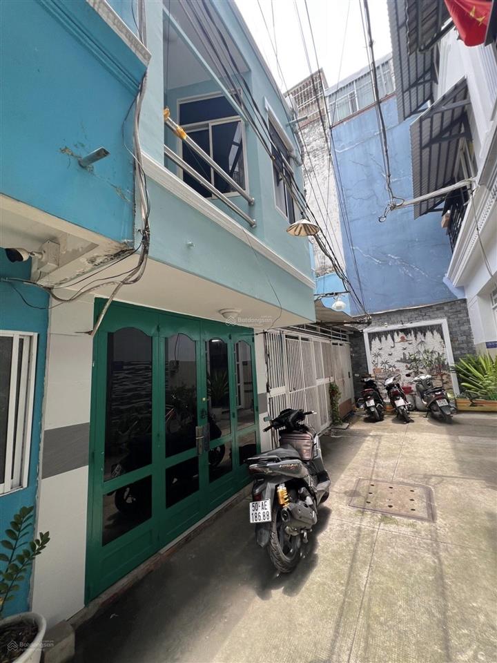 Chính chủ 1 đời  nhà 3 tầng kiên cố vào ở ngay, sổ hồng riêng, kdc hiện hữu chỉ 3,2 tỷ