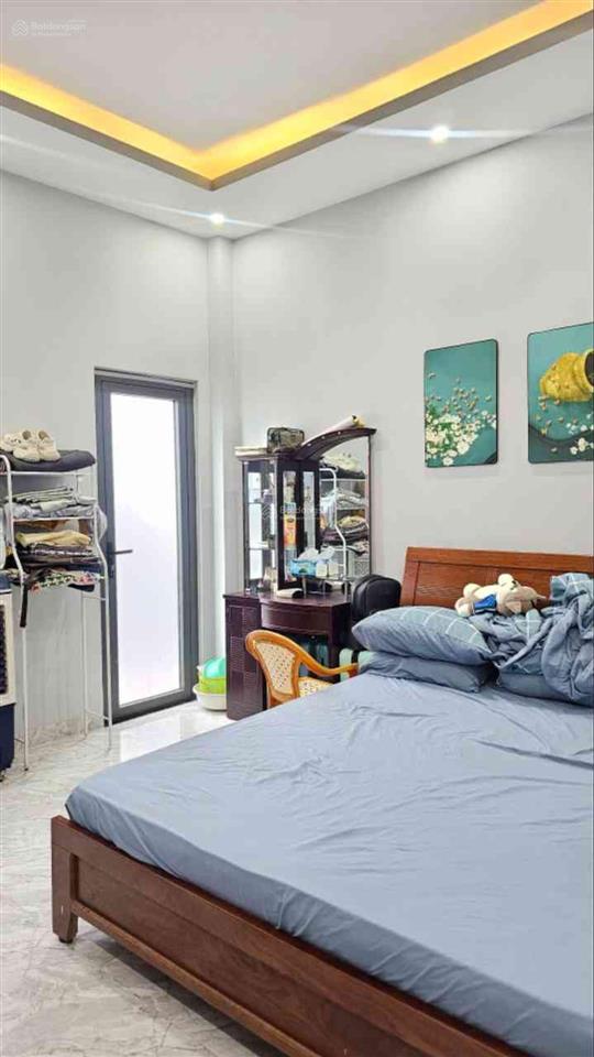 7,2 tỷ nhà 3 tầng, full nội thất, sát phú mỹ hưng mua ở an cư lâu dài