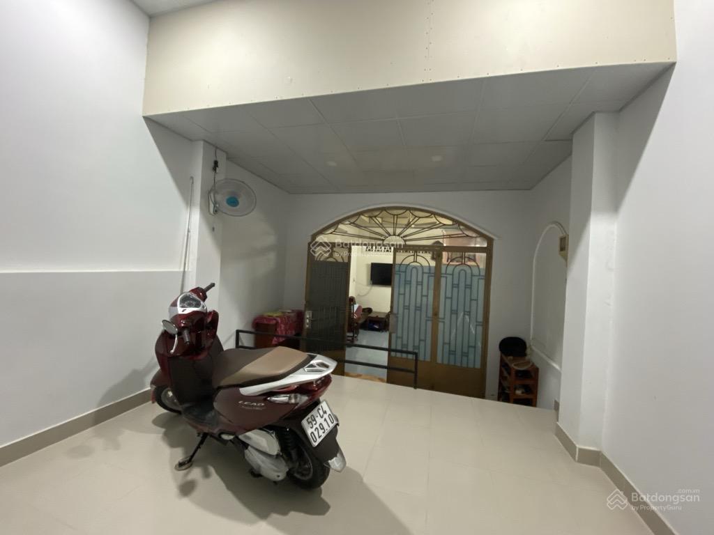 Nhà ngộp! giảm sâu 6 tỷ  chỉ 9,9 tỷ mặt tiền kinh doanh quận 7  kdc hiện hữu