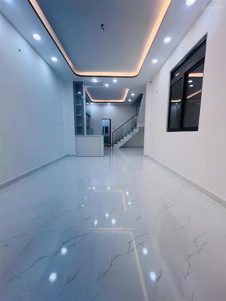 Nhà phạm hữu lầu, quận 7 | 5m x 14m | 2 tầng | 3pn | sổ hồng riêng  5,9 tỷ