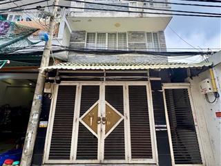 Nhà 3 tầng kế vincom q7  ngang 4,5m vuông vức xe hơi đậu cửa  giá 7,5 tỷ