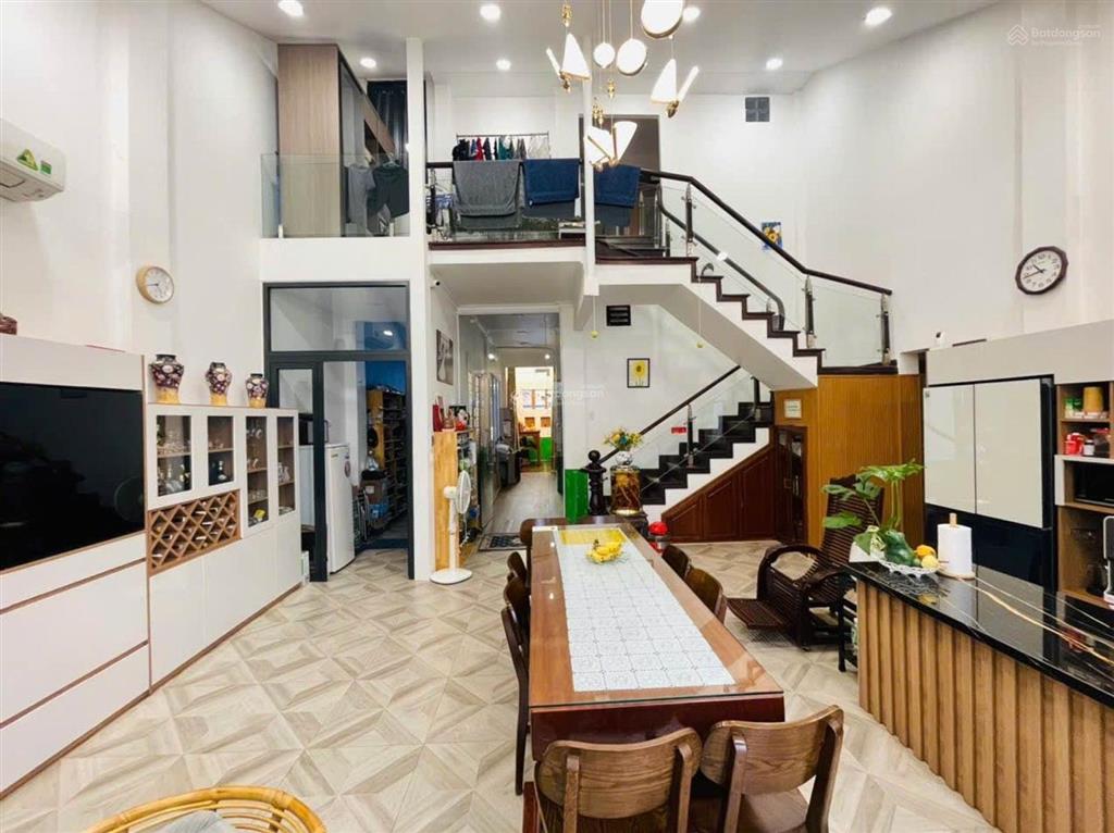 Bán nhà biệt thự, 270m2, 39,3 tỷ tại núi thành, tân bình, hcm, hàng hiếm chính chủ
