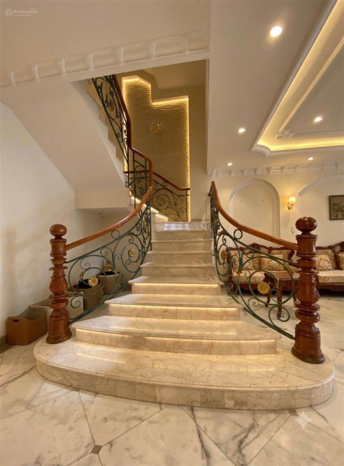 Bán bt 235m2, 51,9 tỷ, 7pn, 8wc tại hồ biểu chánh, q. phú nhuận, hcm