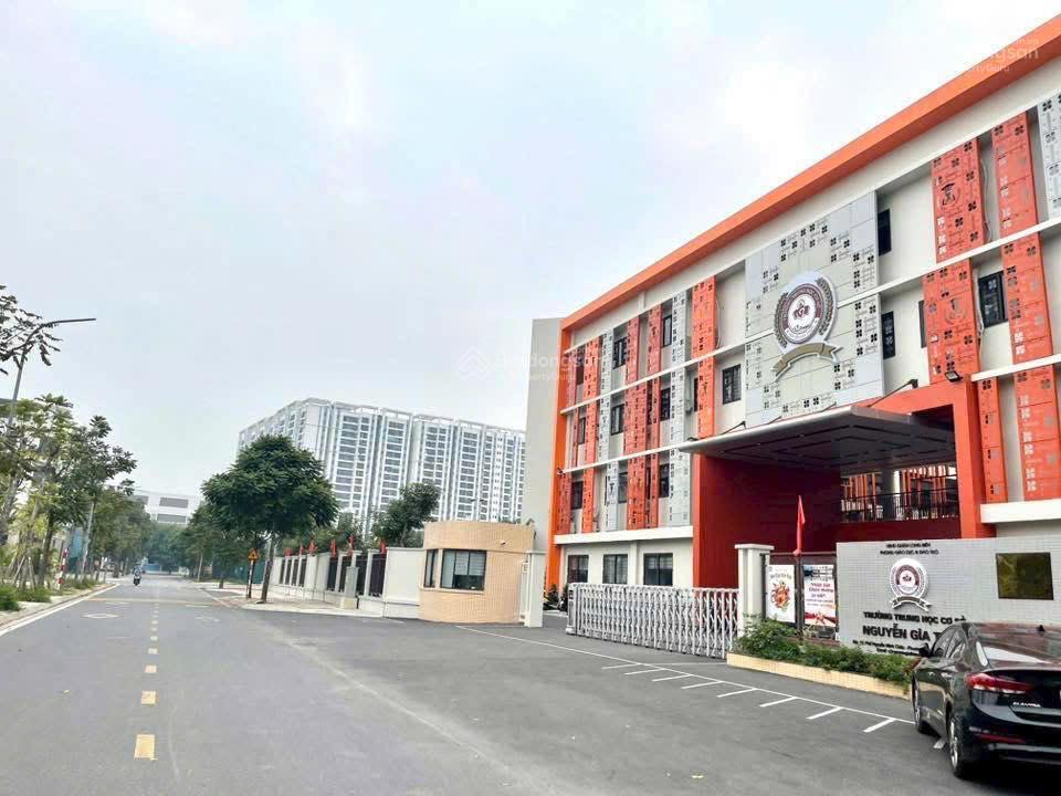 Cần bán gấp. 87m2 đất phố nguyễn lam  phúc đồng ô tô 7 chỗ thông 2 nhà ra phố chỉ nhỉnh 14 tỷ