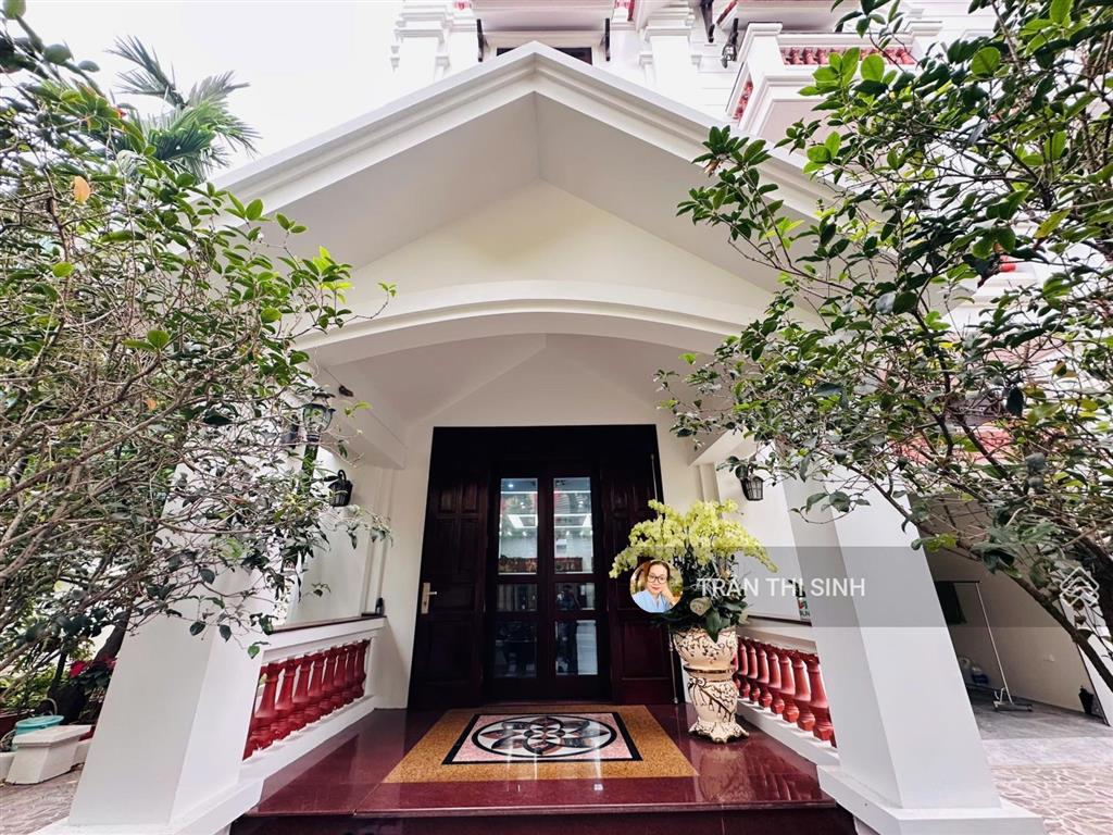 Cho thuê biệt thự song lập, nguyên căn đô thị sài đồng 300m2 view trường học, ngay đầu phố