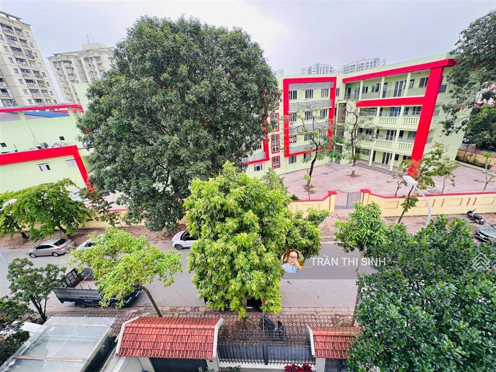Cho thuê biệt thự song lập, nguyên căn đô thị sài đồng 300m2 view trường học, ngay đầu phố