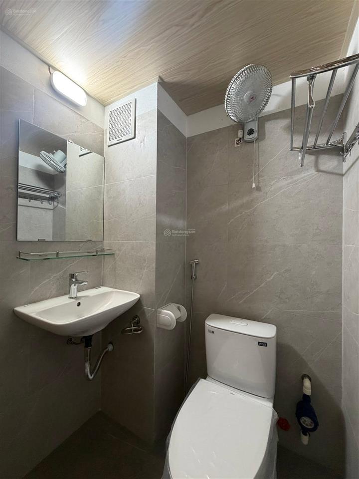 Cho thuê nhà nguyên căn tại bồ đề, ngọc lâm. 3n  2wc chỉ 8tr/th