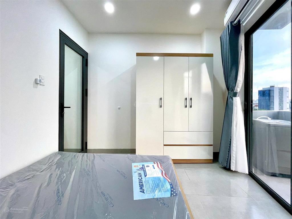 Phòng cho thuê, 45m2, ban công, ngay sát đh văn lang, bình thạnh