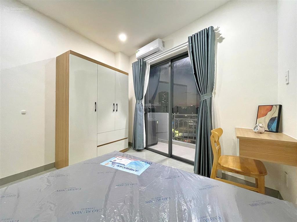 Phòng cho thuê, 45m2, ban công, ngay sát đh văn lang, bình thạnh