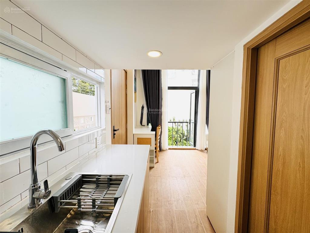 Cho thuê phòng có gác, 35m2, cửa sổ thoáng, ngay nguyễn thái sơn, gv gần vlang cs3, đh công nghiệp