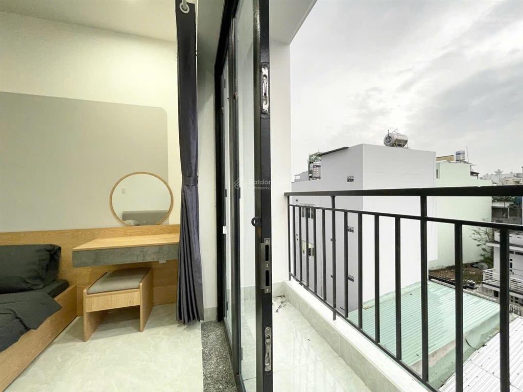 Căn hộ dạng 1pn tách bếp, 40m2, ngay nguyễn gia trí, bt gần đh ngoại thương, hutech