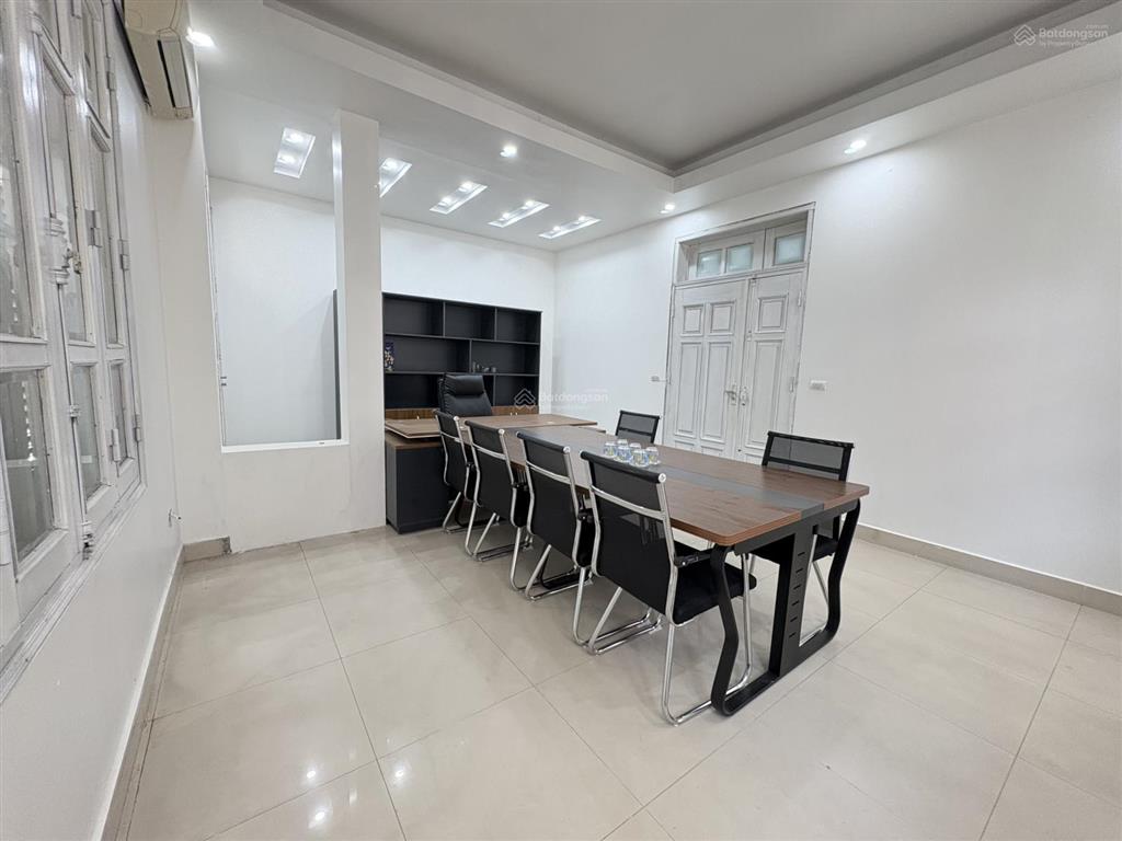 Cho thuê tại bt vườn đào, ngõ 689 lạc long quân, phú thượng, tây hồ, hà nội.