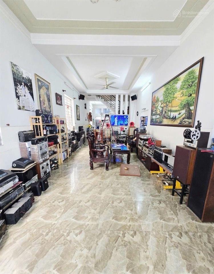 Siêu lớn gần 100m2, 3 tầng, hương lộ 3, sát aeon tân phú, hxt, nhỉnh 6 tỷ