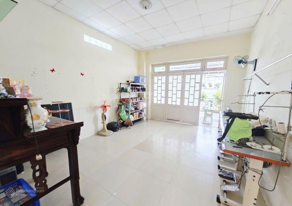 Siêu lớn gần 100m2, 3 tầng, hương lộ 3, sát aeon tân phú, hxt, nhỉnh 6 tỷ