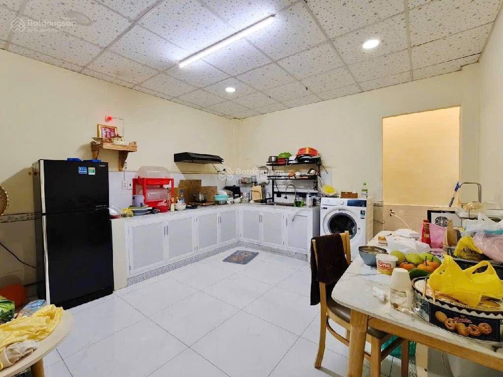 Nhà dt 80m2, hẻm 8m gần chợ tân hương, thông gò dầu, tân phú, 3pn, khu cao tâng xây chdv nhỉnh 7 tỷ