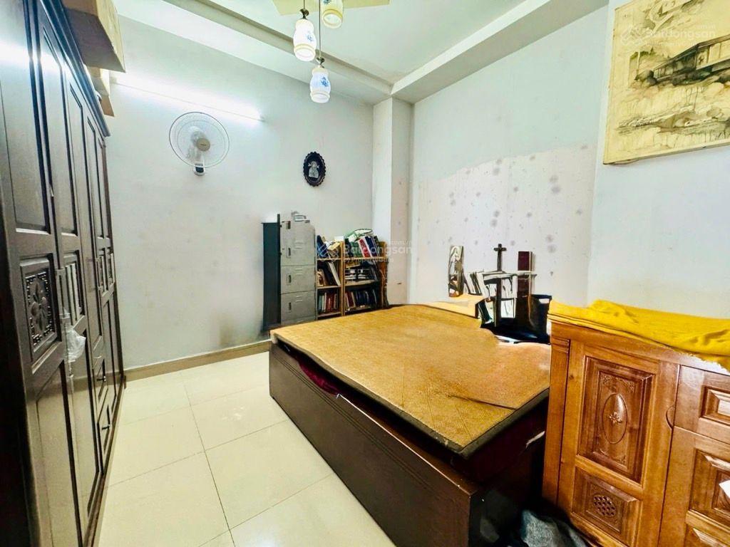 Cặp vách aeon tân phú, nhà 3 tầng, ngay đường số 12, bhh, dt 60m2, 3pn, hẻm 7m, nhỉnh 5 tỷ