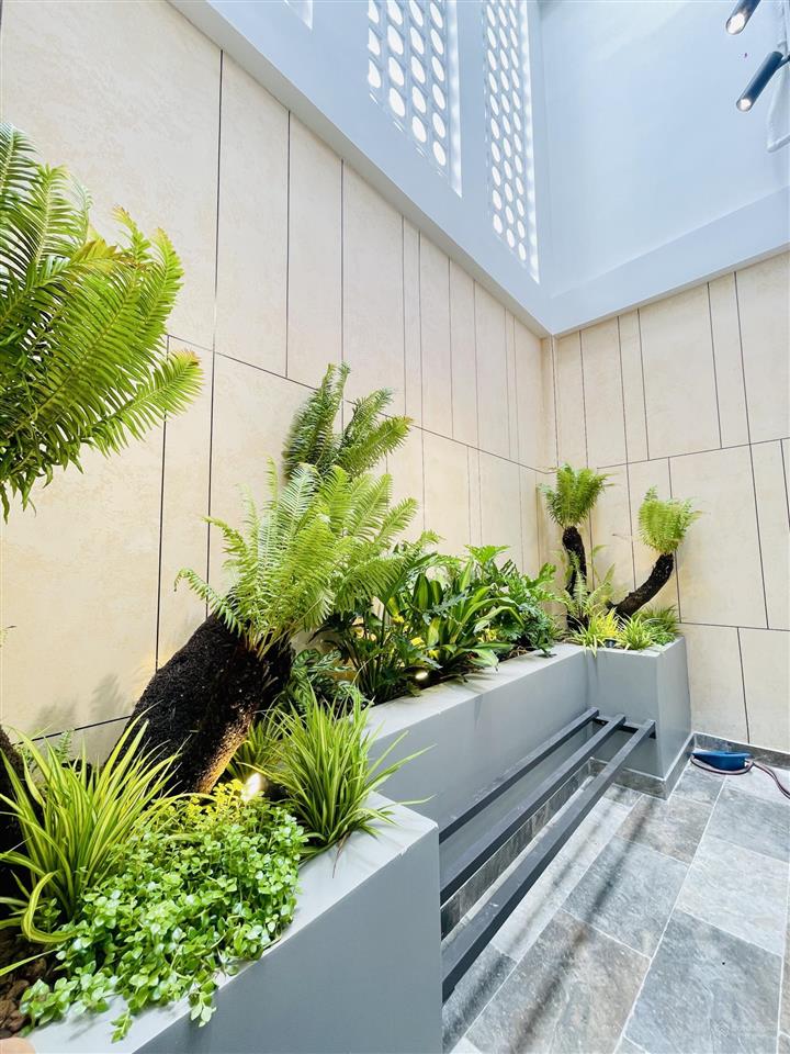 Siêu phẩm mặt đường miếu hai xã  93m2  6 tầng  thang máy  18tỷ6