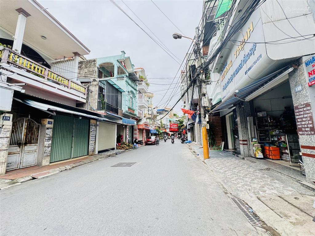 Mặt đường chợ hàng 46m lô góc 2 mặt thoáng nhà 3 tầng chỉ hơn 7 tỷ