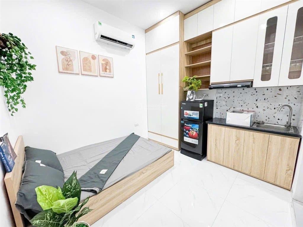 Bán ccmn xuân phương 11 phòng khép kín thang máy full nội thất hơn 6 tỷ