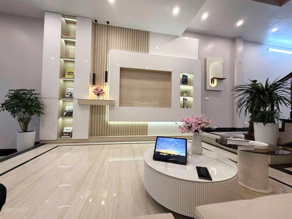 Bán nhà phương canh ô tô đỗ cổng full nội thất sổ vuông nở hậu chỉ 5 tỷ