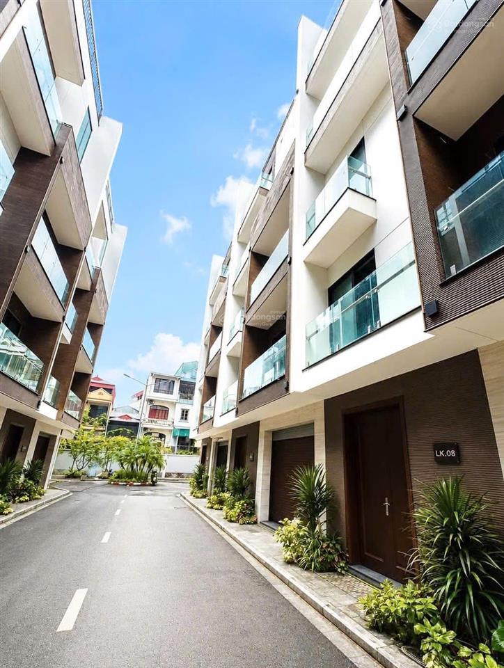 Bán đất liền kề hoài đức mặt tiền 5m bám quốc lộ 32 xây hầm gara + thang máy hơn 8 tỷ