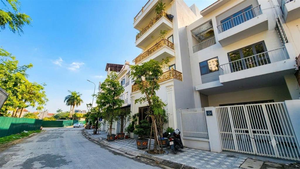 Bán liền kề kđt foresa xuân phương ô tô tránh mặt tiền rộng 1x tỷ