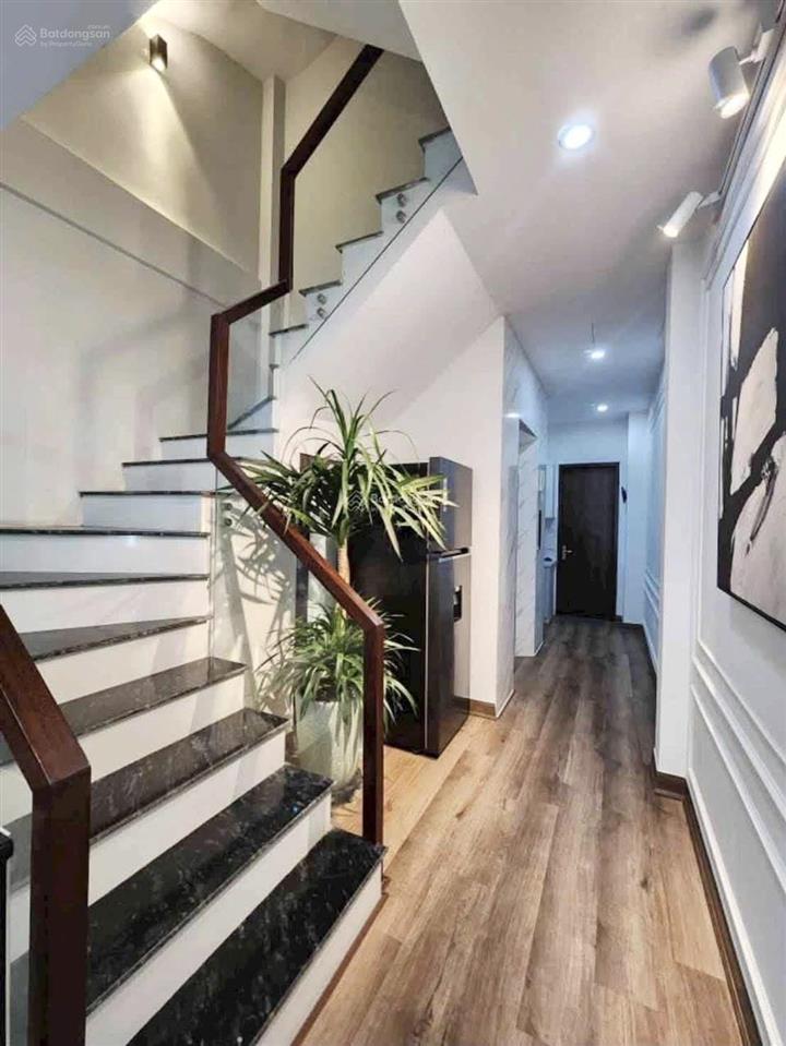 Bán nhà phân lô kđt tu hoàng xuân phương thang máy full nội thất 12 tỷ