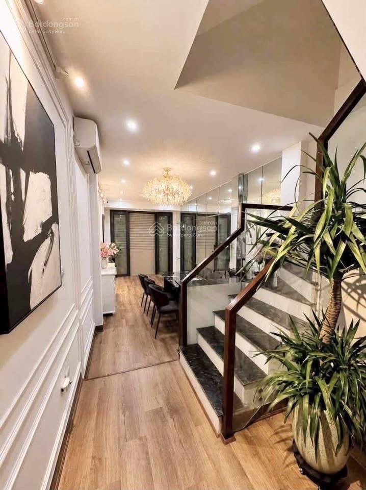 Bán nhà phân lô kđt tu hoàng xuân phương thang máy full nội thất 12 tỷ