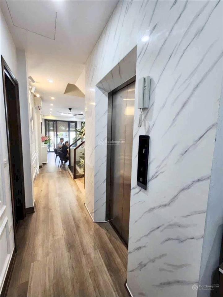 Bán nhà phân lô kđt tu hoàng xuân phương thang máy full nội thất 12 tỷ