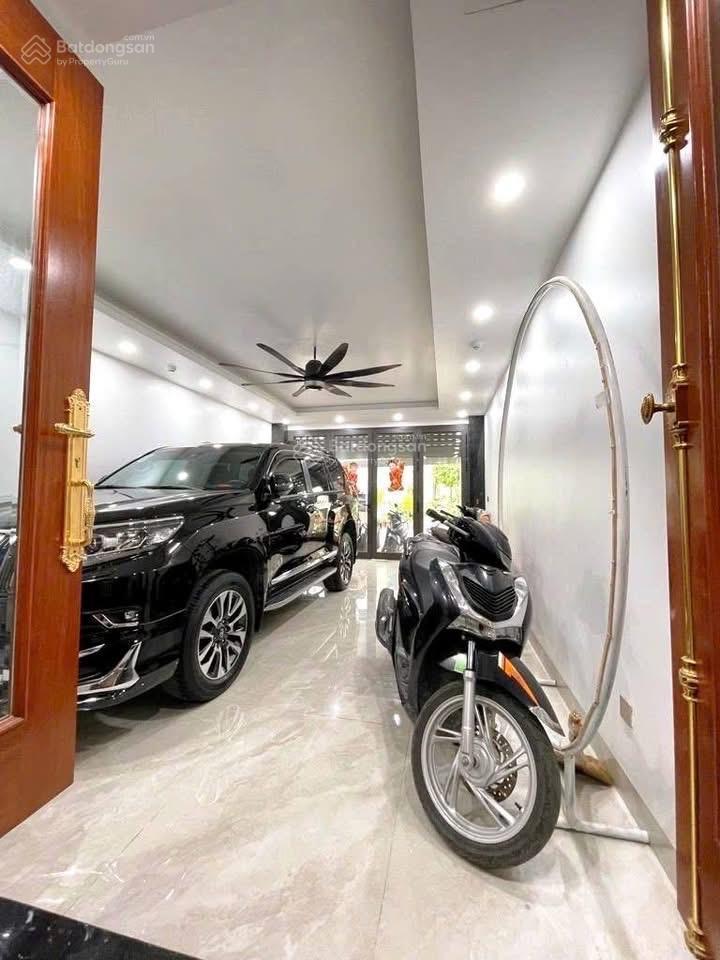 Bán nhà phân lô kđt tu hoàng xuân phương thang máy full nội thất 12 tỷ