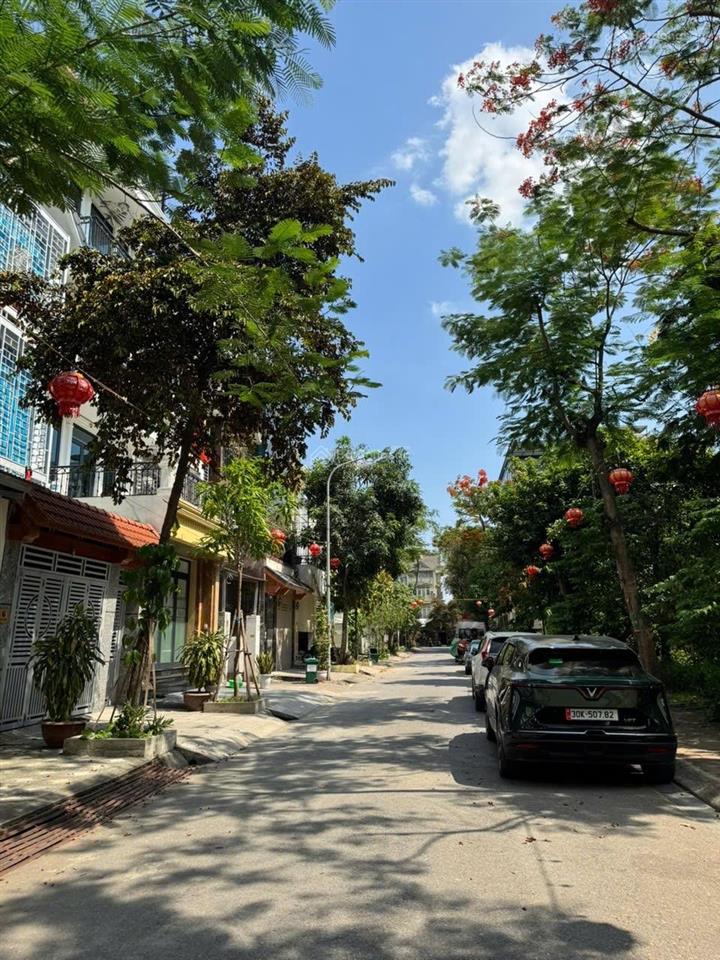 Bán liền kề hud trịnh văn bô kéo dài 100m2 view công viên sổ sẵn mặt tiền 5m nhỉnh 1x tỷ