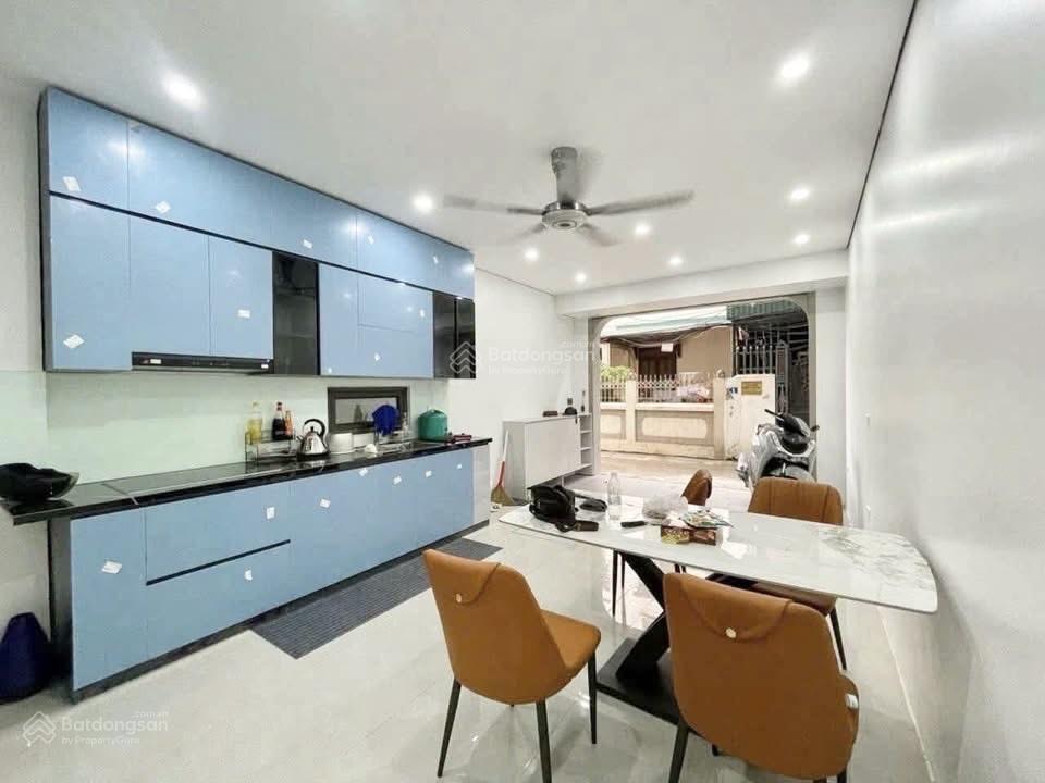 Nhà 6 tầng thang máy xây mới xuân phương mặt tiền rộng hơn 6 tỷ