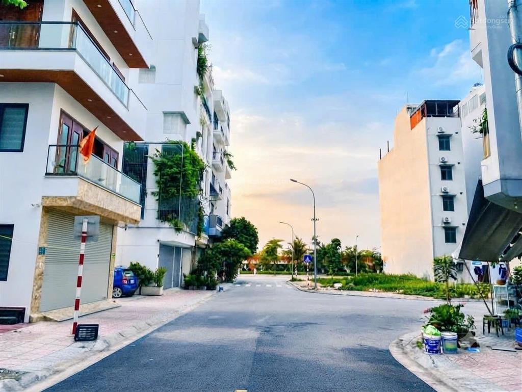 Bán đất phân lô gần trịnh văn bô ngõ ô tô, mặt tiền gần 5m hơn 7 tỷ